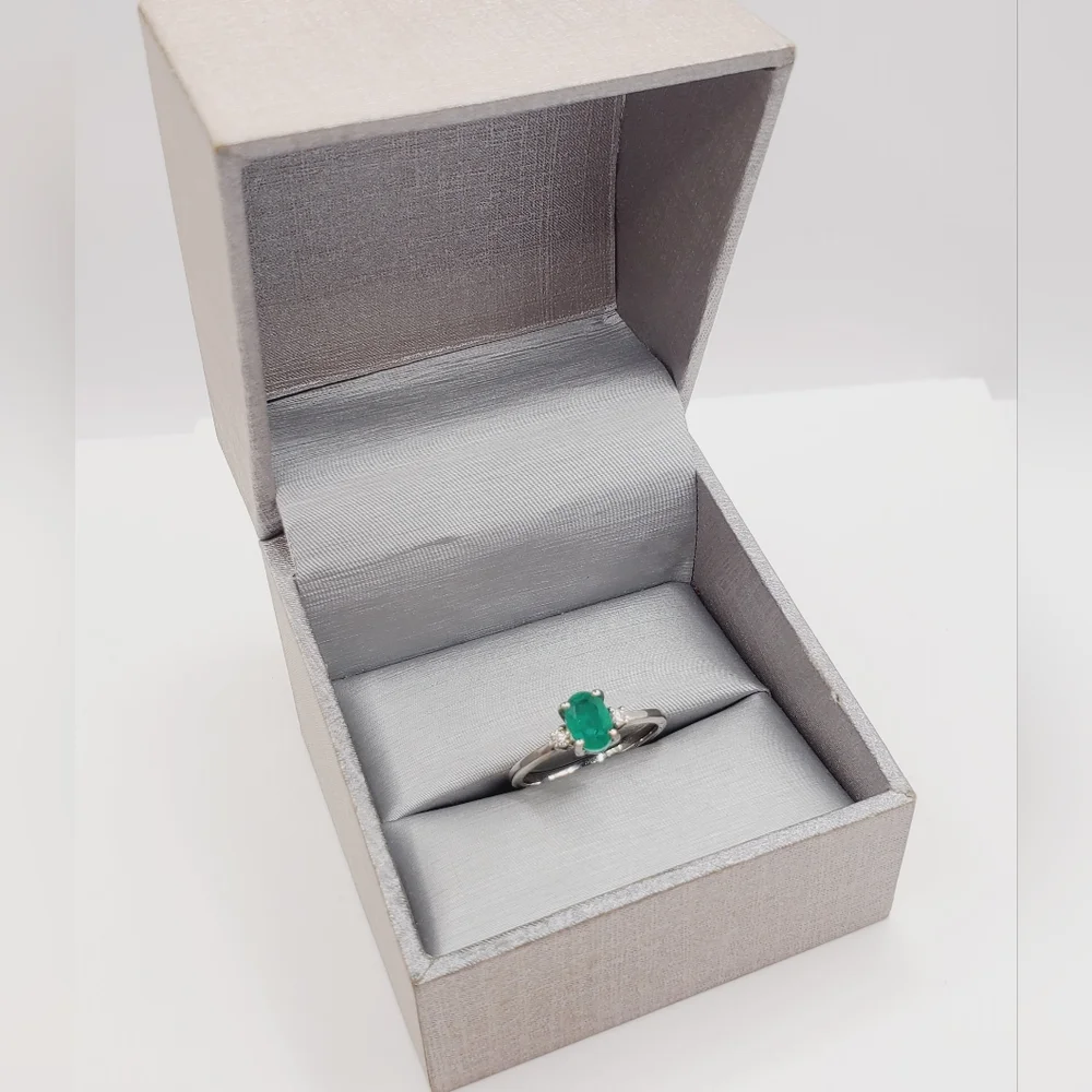 Emerald Green Quartz & Genuine Diamond 925 Sterling Silver Dainty Ring
